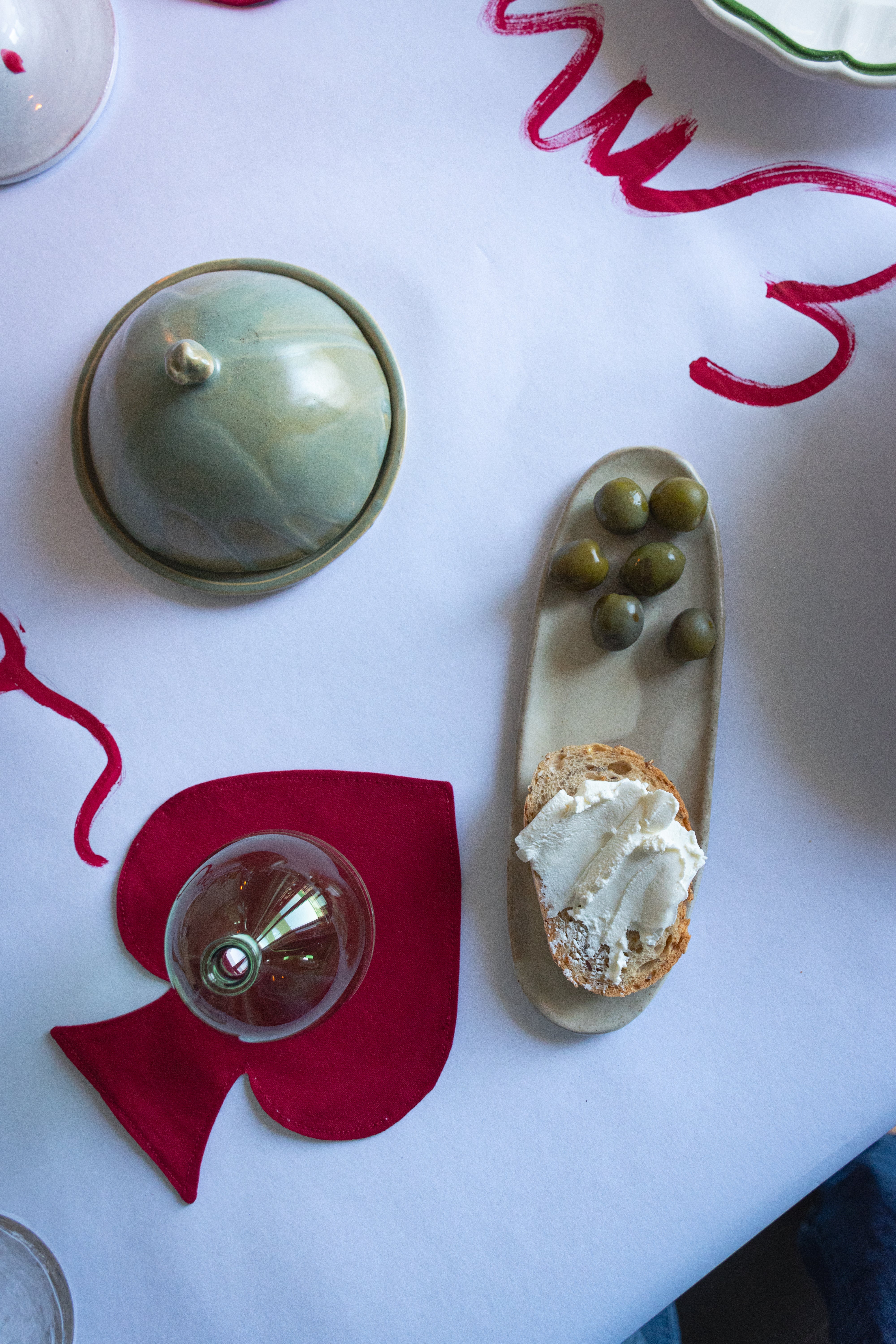 Round Butter Dish and Knife