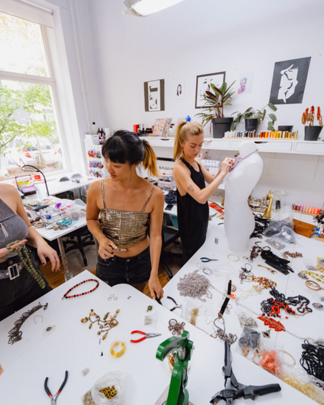 Upcycling Jewellery workshop with Therapy Berlin