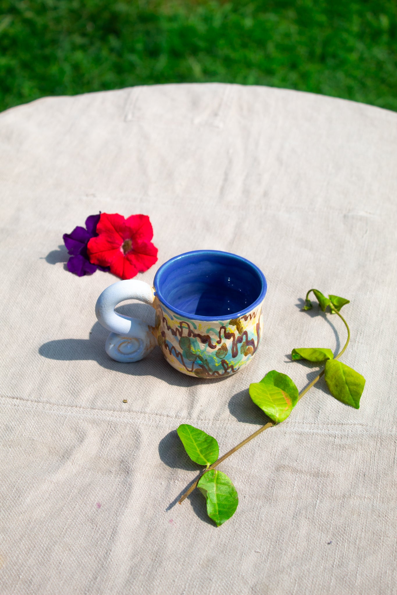 coffee cup handmade ceramics Vale Ro