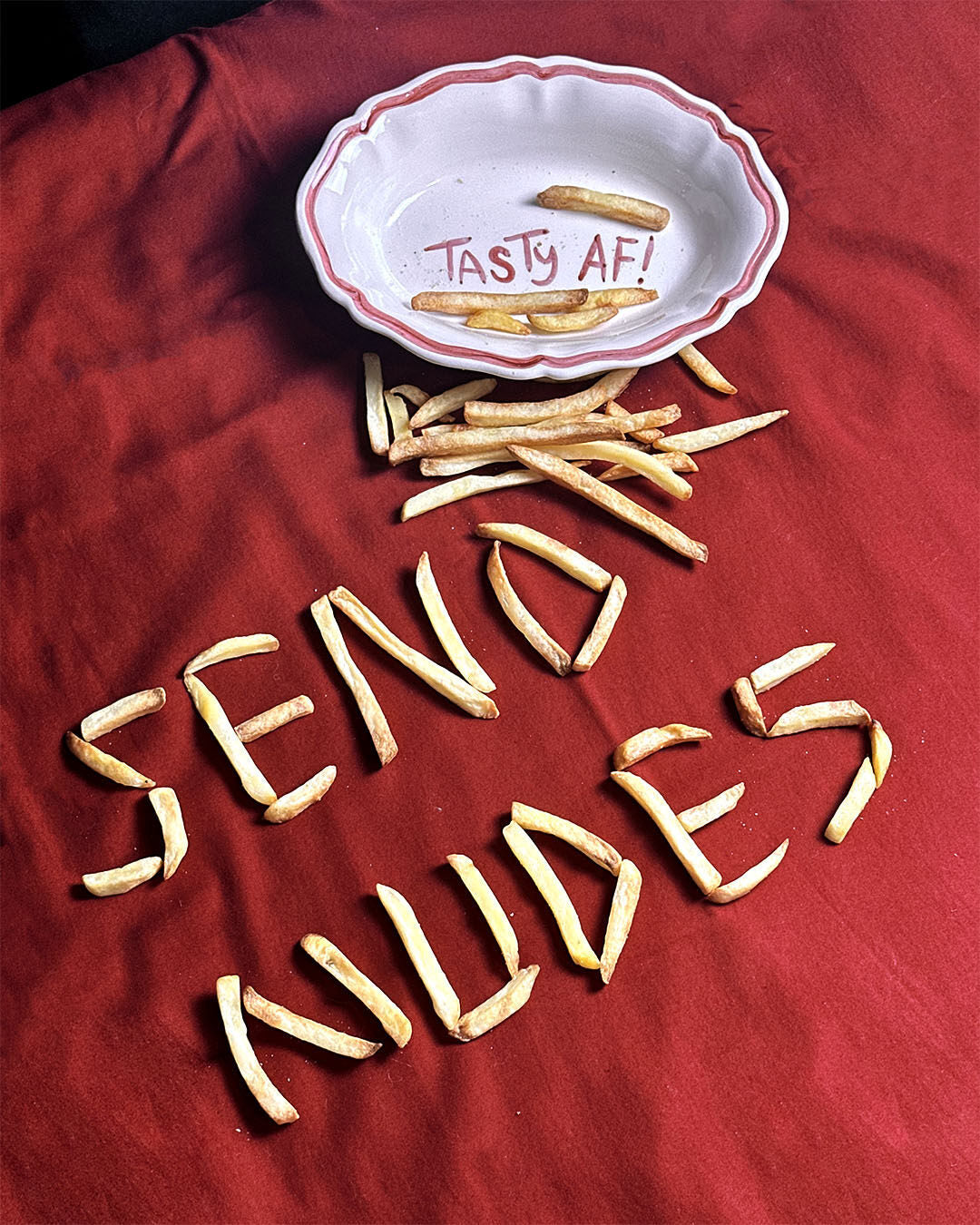 Fil Rouge Oval Dish "Tasty AF!"