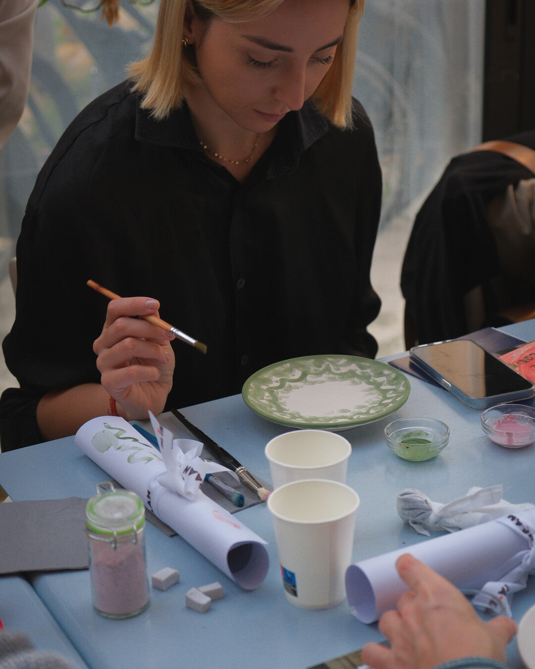 Paint it pretty for Christmas! - workshop di pittura su ceramica con Musae Studio