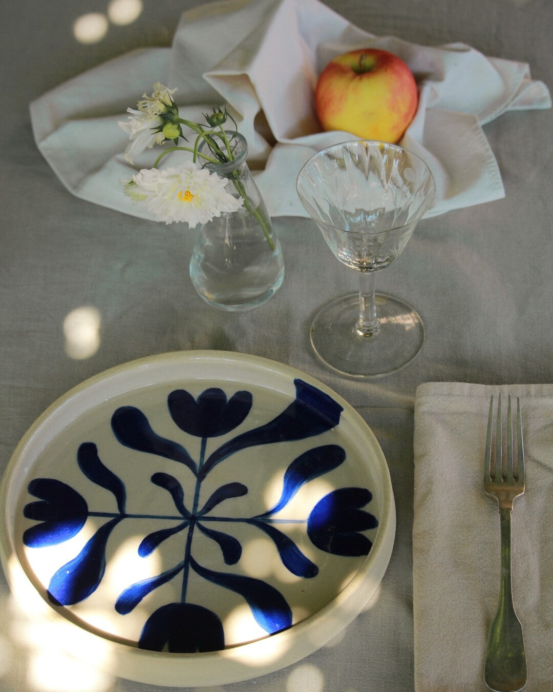 Handmade Tulips plate - Zalea Ceramic