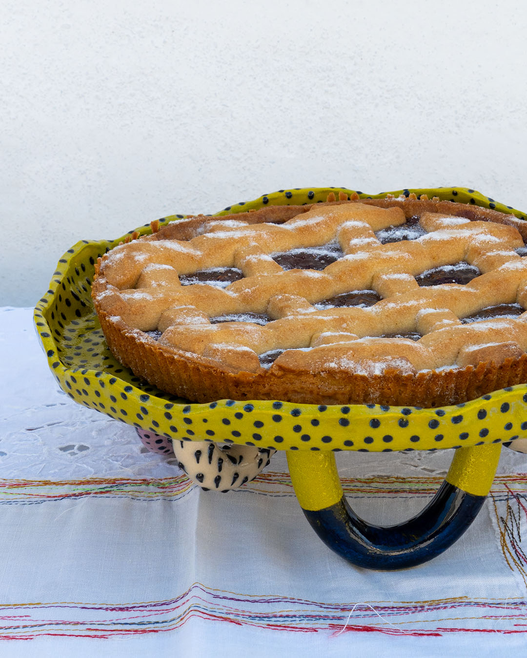 Présentoir à gâteaux en pointillés