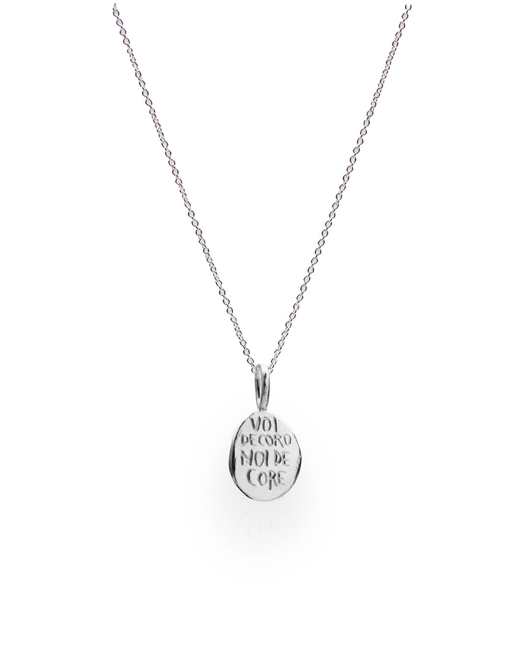 Voi decoro noi de core necklace