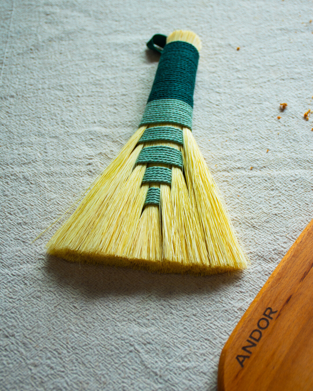 Water blue & Jade Tampico Handbroom