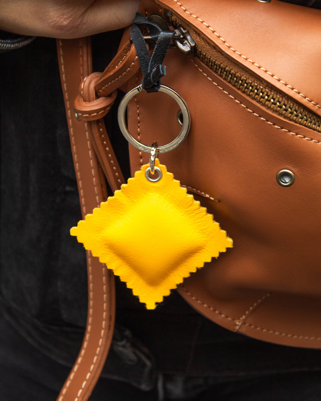 Handmade raviolo leather keychain - Double Trouble Bologna