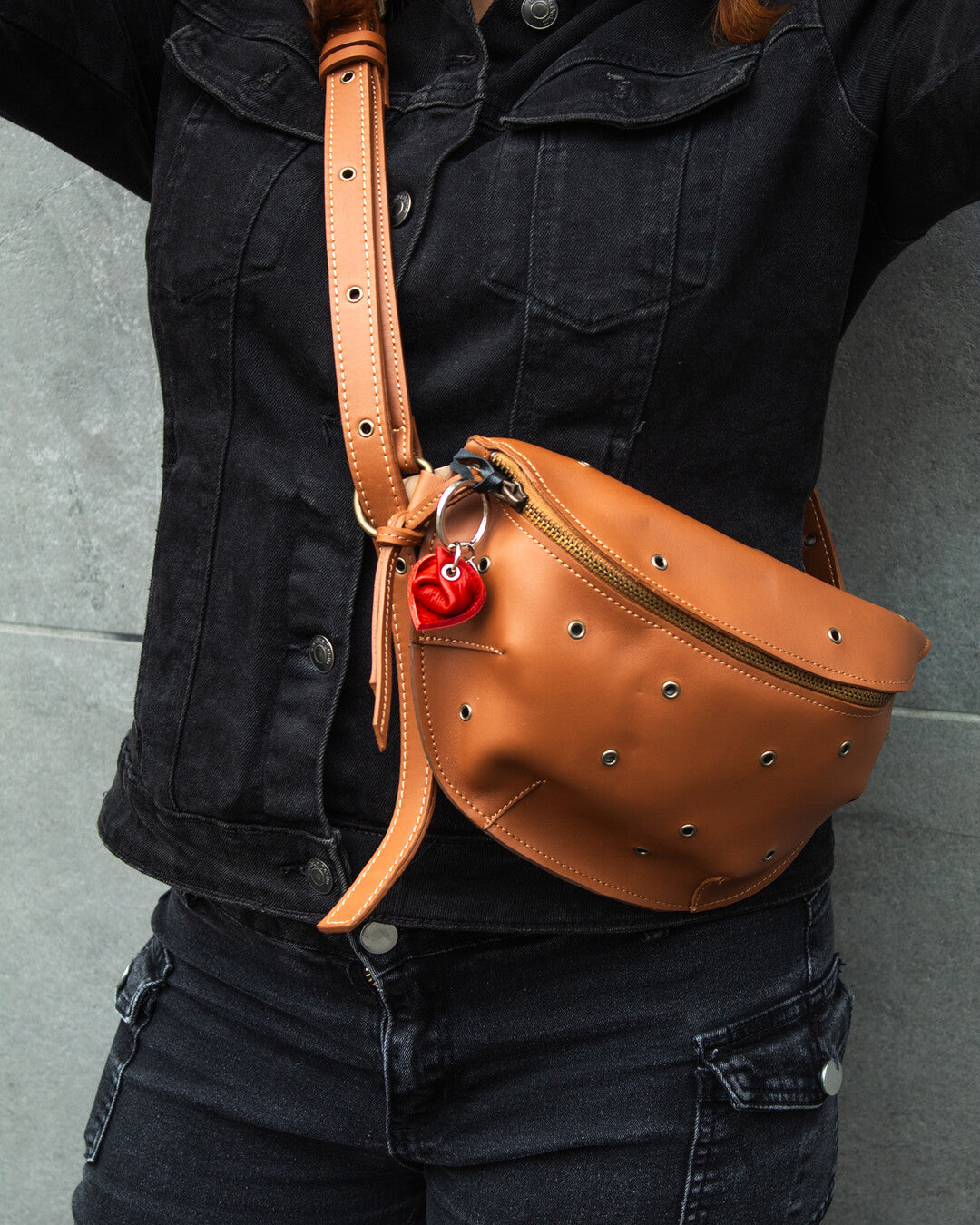 Olivia leather waist bag