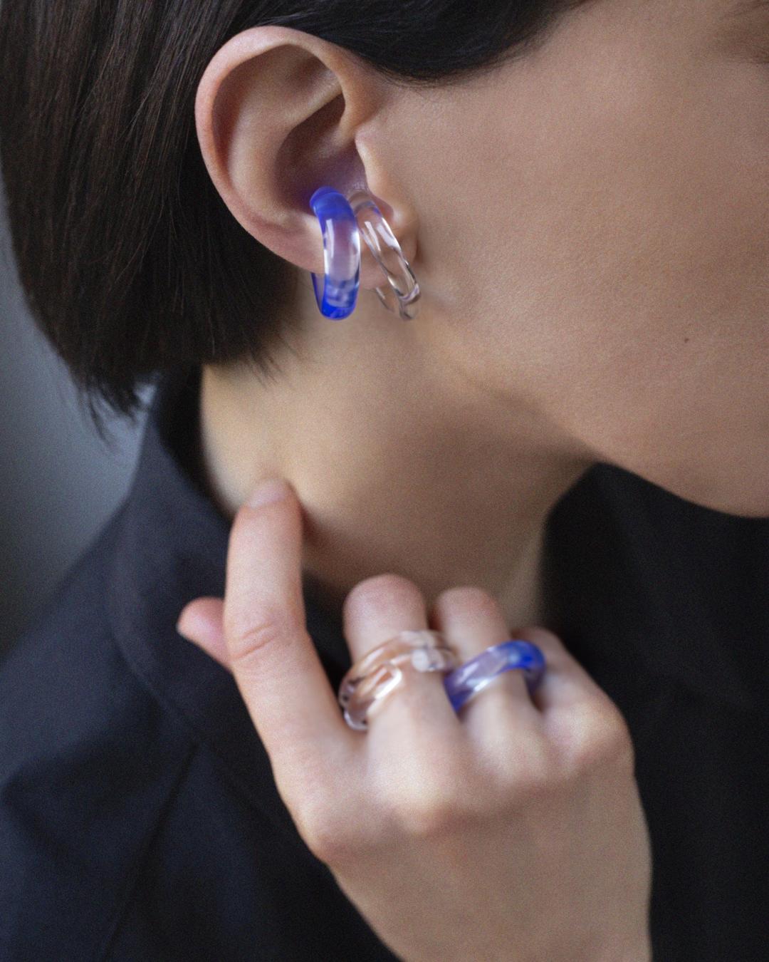 Acrylic handmade handcrafted jewels earrings ear cuff EsTemporary