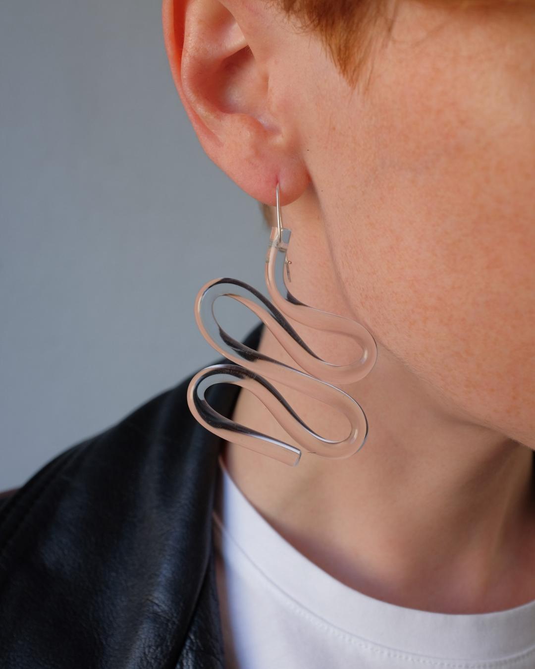 Acrylic handmade handcrafted jewels earrings snake EsTemporary