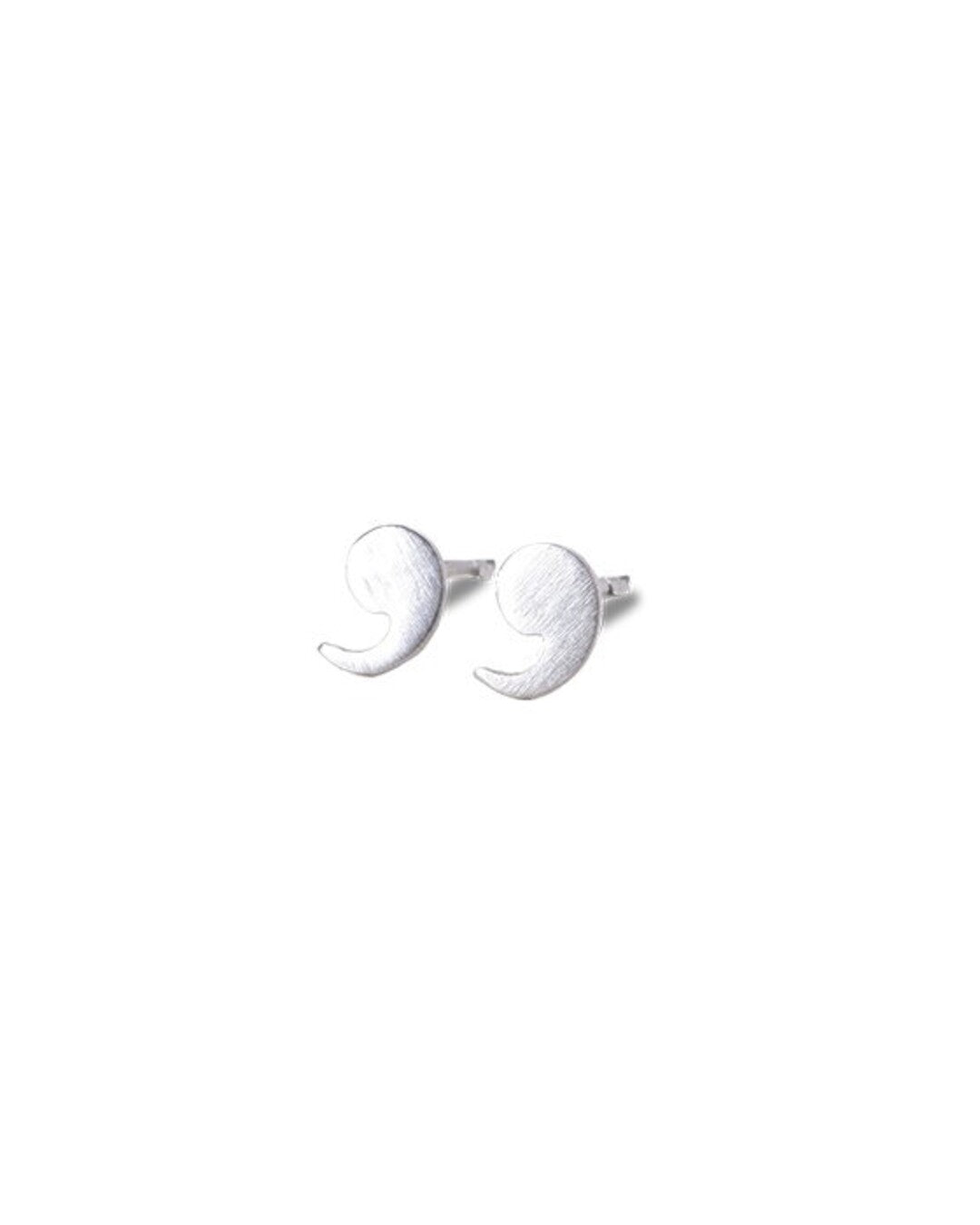 Comma Earrings