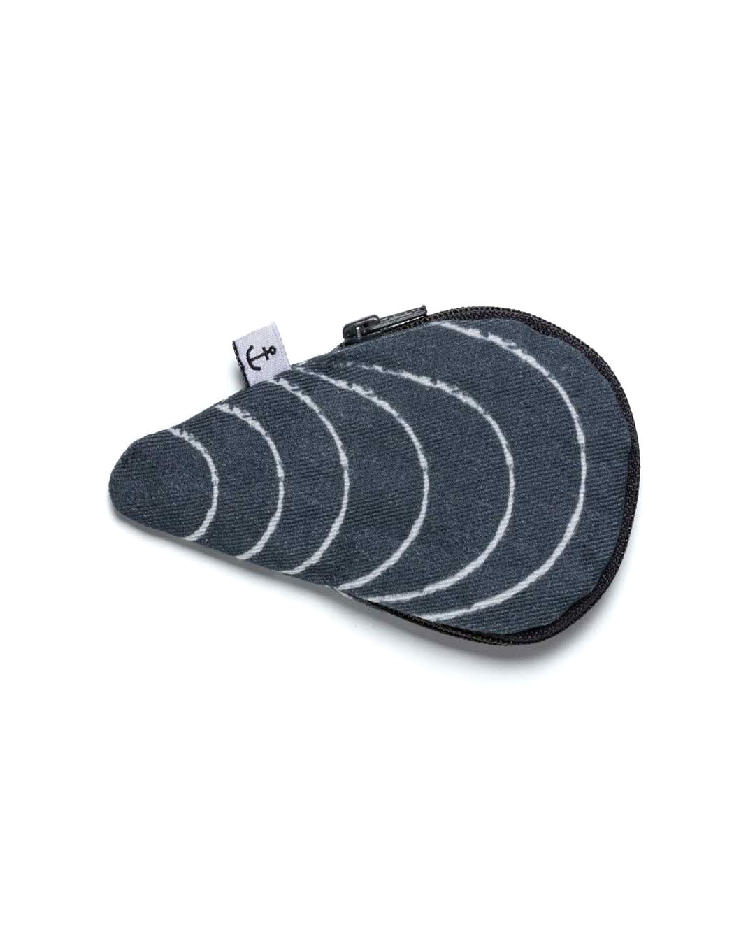mussel shaped purse