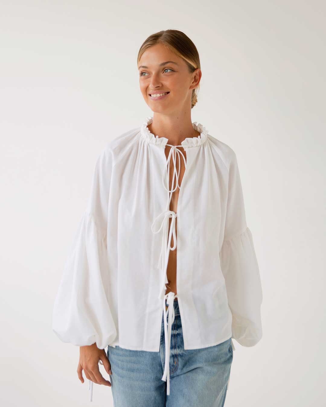 White Elastic loose fitting shirt