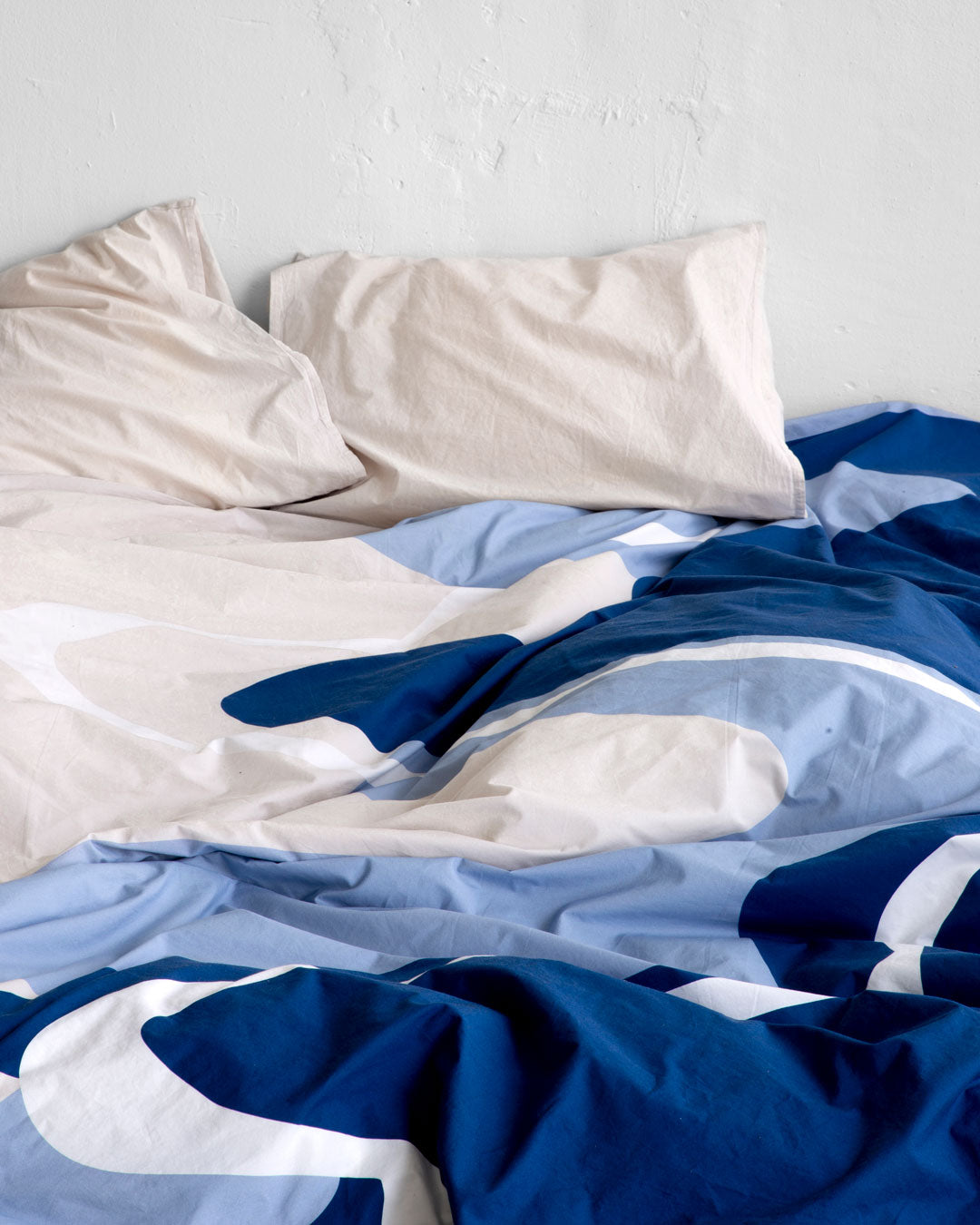 Acrux Bedding Set